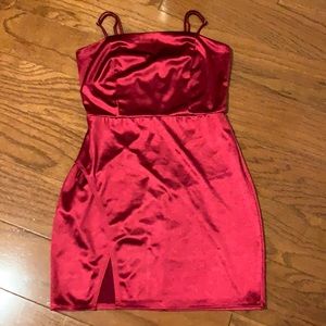Better Be burgundy mini cocktail dress